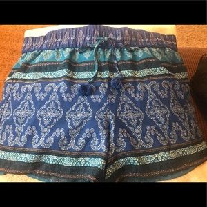 Multi color soft pull on shorts. Loft, size large